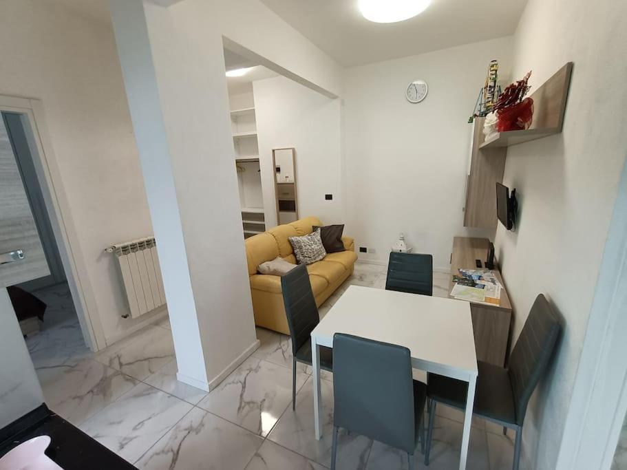 La Casa Di Lila - Appartamento Con Ingresso Indipendente E Spazio Esterno Rapallo Exterior foto
